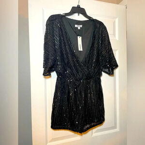 BB Dakota Woman’s Black Sequined Romper NWT Size Small Deep V New Years, Event